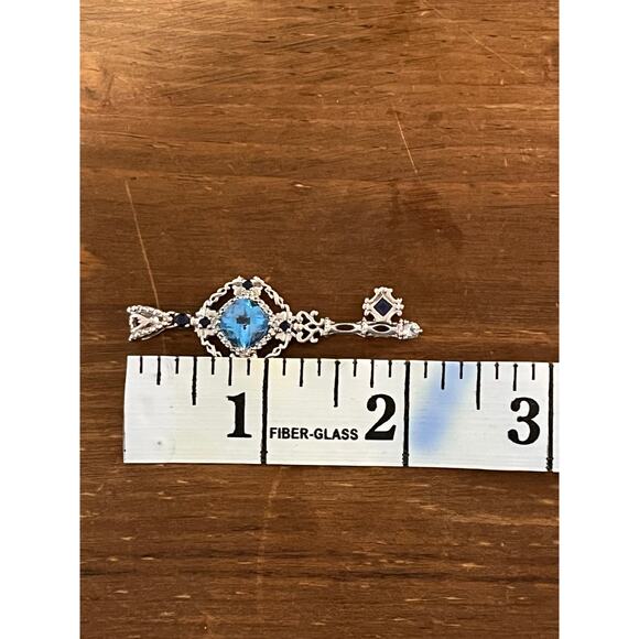 Sterling Silver SS925 Key Pendant Blue Topaz Gemstone Filigree Vintage Boho Gift - Picture 7 of 7